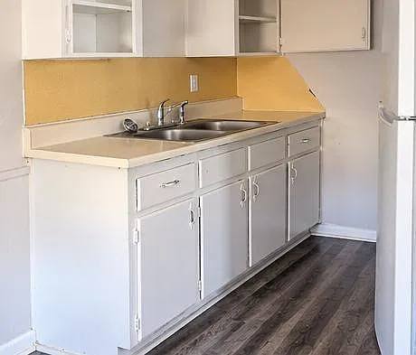 613 Stringer St — Photo 4