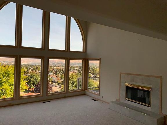 1504 Skyline Wenatchee