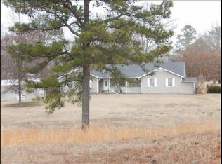 370 Vet Conder Rd, Parsons, TN 38363