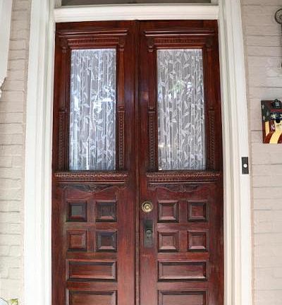 2nd image of 515 W Chestnut St