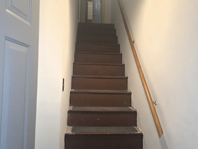 924 Rose Ave E #1 — Photo 10