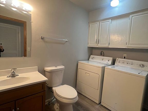 5th image of 1694 Molitor Rd APT A