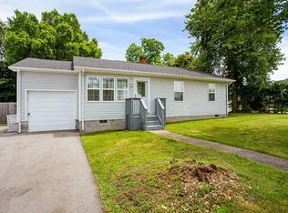 104 Estridge Ct, Berea, KY 40403
