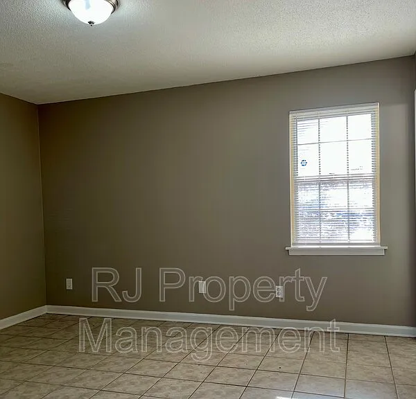 4211 Lansdowne Dr — Photo 19