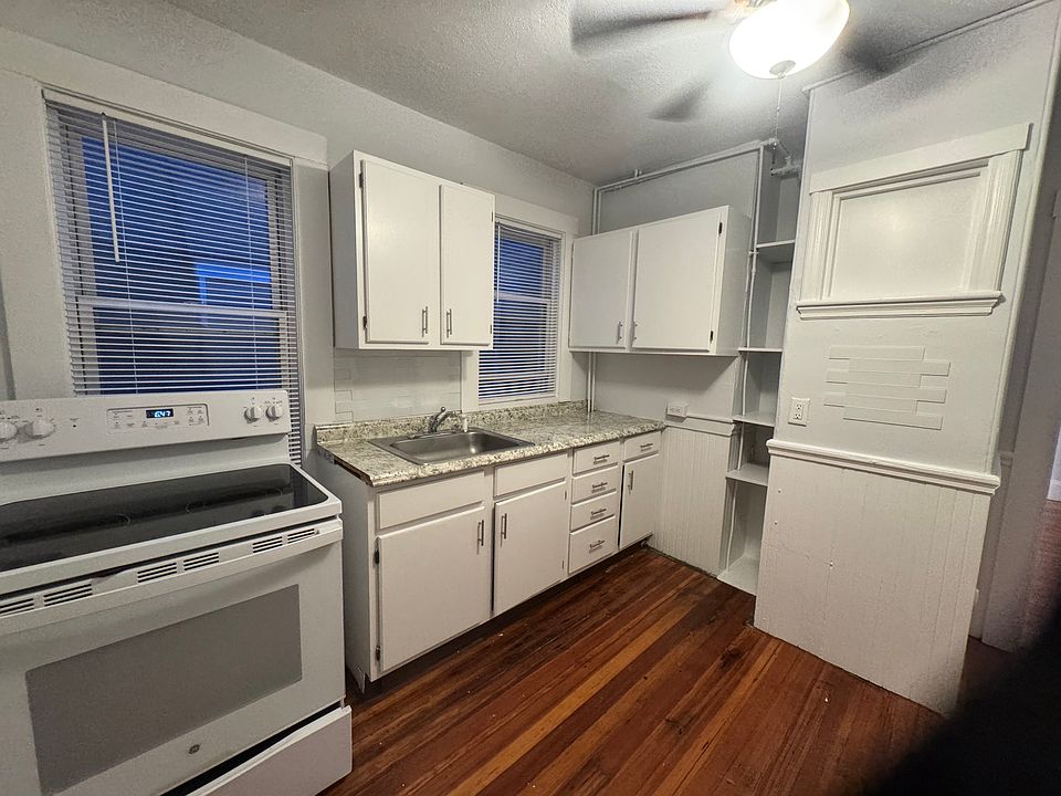 1st image of 7 Concord Ave Floor 3