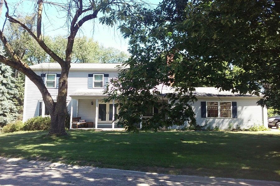 1st image of 3828 Wedgwood Dr