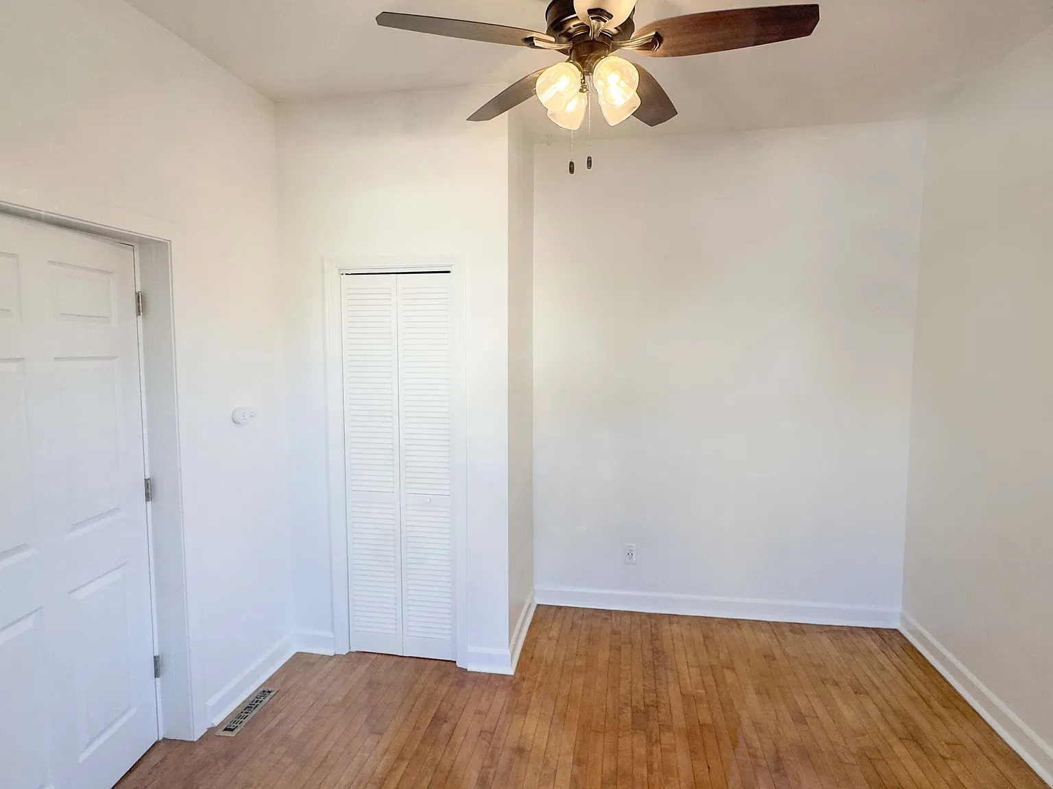 2 bed, 750 sqft, $1,250 — Photo 3