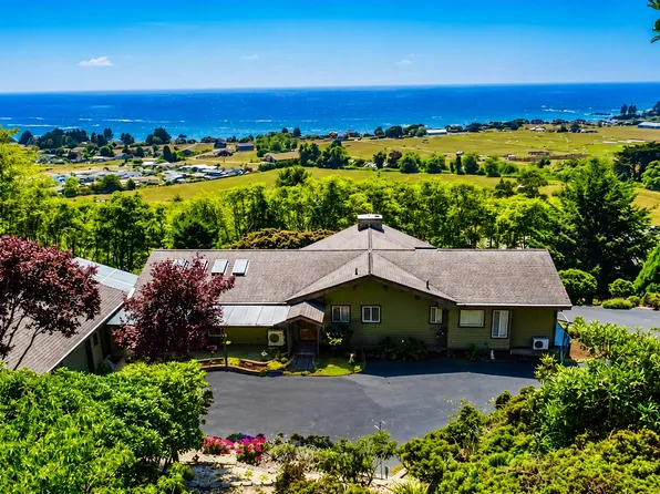 15425 Museum Rd, Brookings, OR 97415