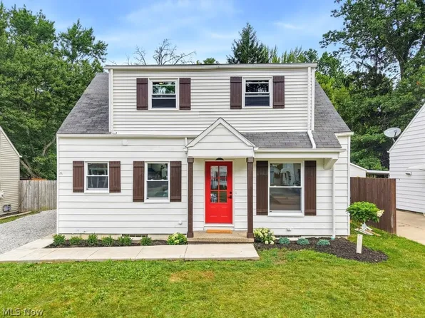 2246 Herbruck Ave, Cuyahoga Falls, OH 44223