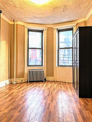3rd image of 569 58th St APT 1R