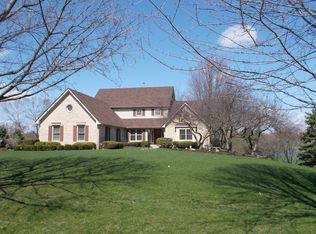 3N648 Ridgeview Ct, Saint Charles, IL 60175