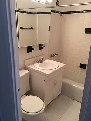 Rented by Carlyle Property Management | media 5