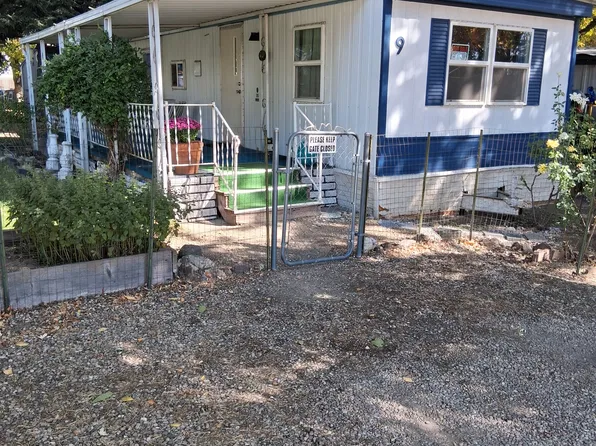 301 E 40th St Trailer 9, Garden City, ID 83714