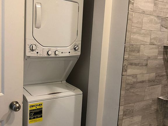 3rd image of 2230 Albatross St APT 6