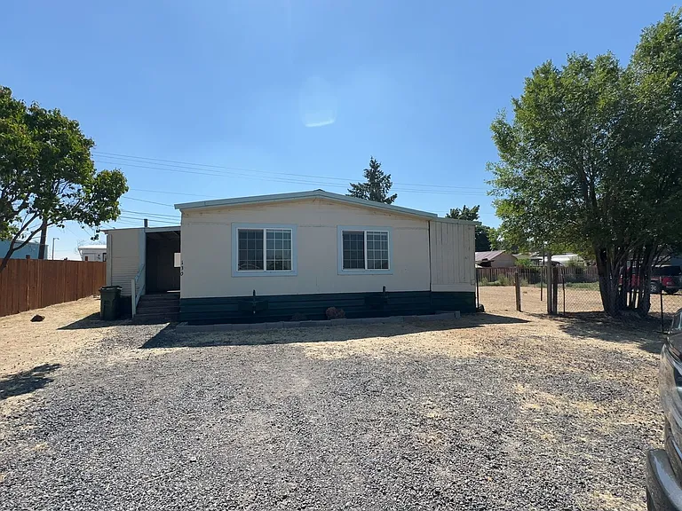130 Jefferson Ave — Photo 15