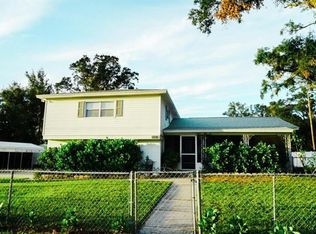 1218 Hummingbird Ln, Brandon, FL 33511