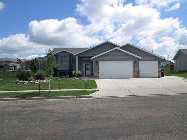 1st image of 3201 Wisconsin Dr