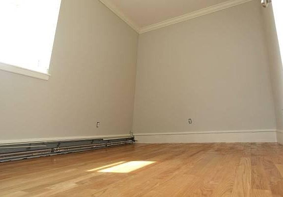 2nd image of 33 Bigelow St #3AA1