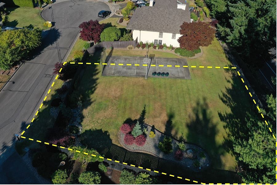 1st image of 1334 Coral Dr