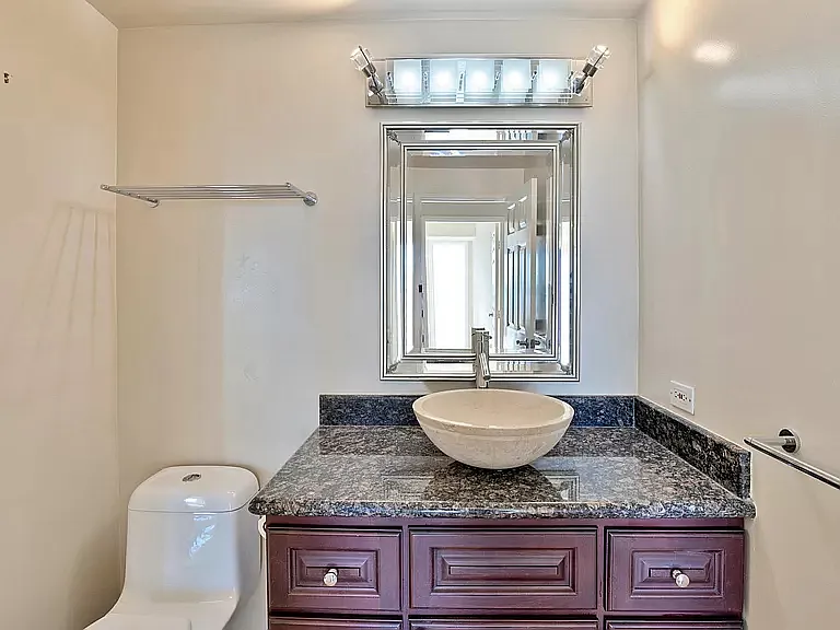 6363 Christie Ave #1305 — Photo 7