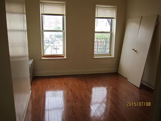 Rented by David W Realty Inc | media 2