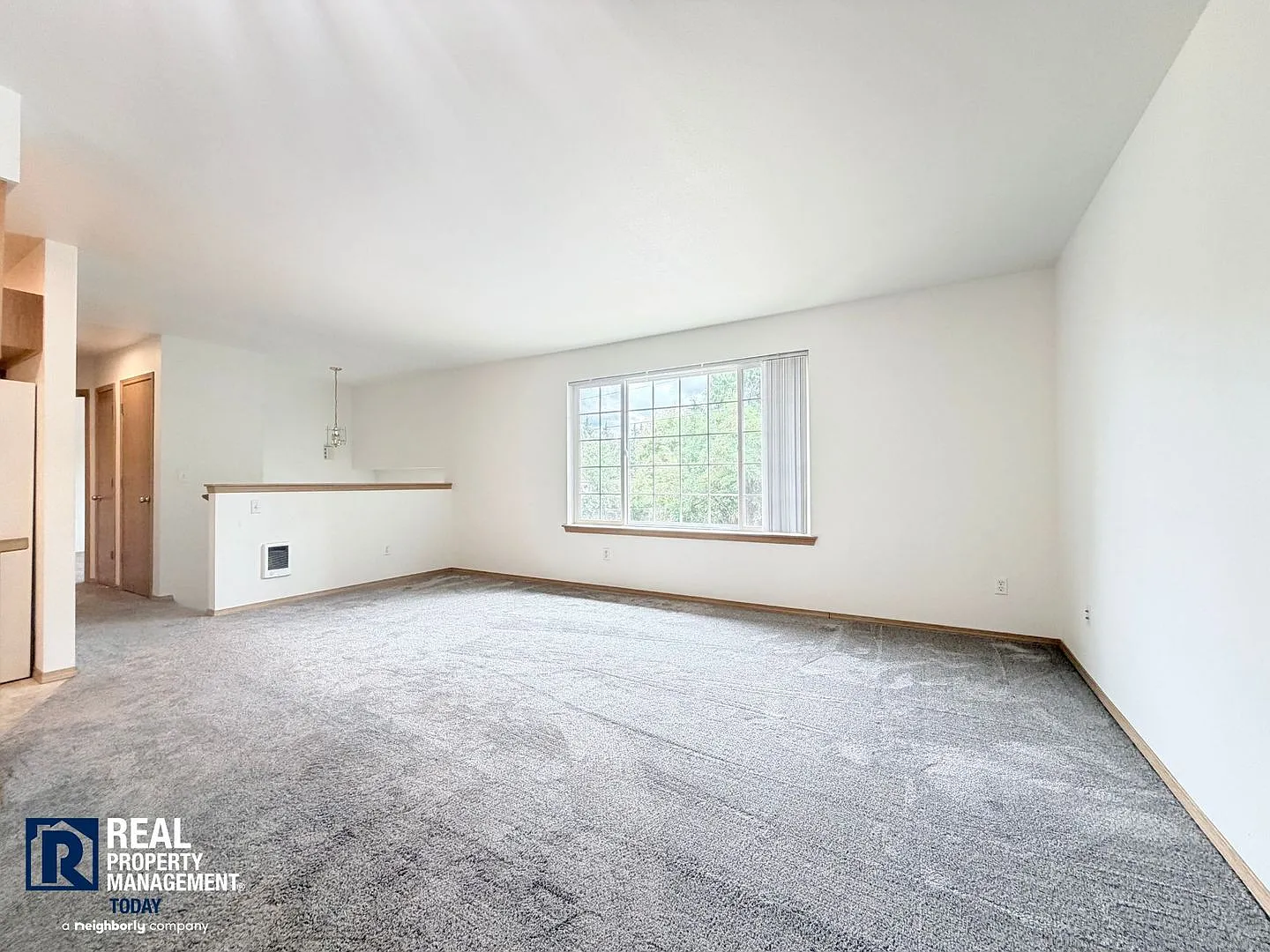 Bonney Lake 3-Bedroom Home | Central A/C, Bonus Room & Renovated Deck — Photo 4