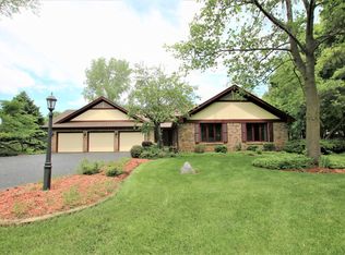 18N509 Sleepy Hollow Ln, West Dundee, IL 60118