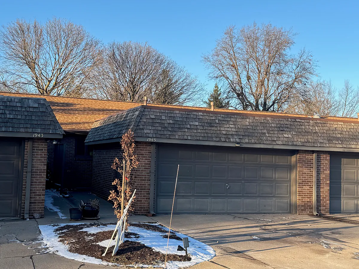 Building Photo - 1941 Devonshire Dr #3