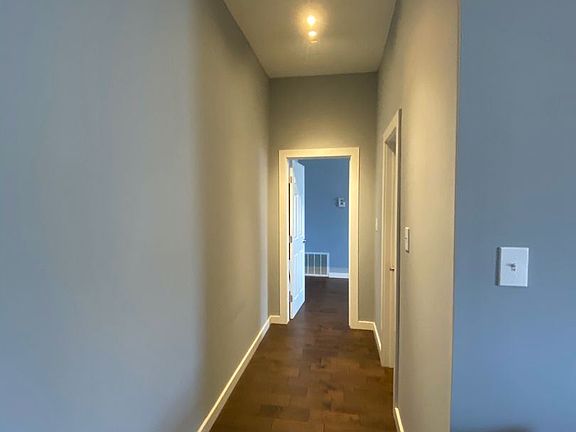 4th image of 1501 W Girard Ave #6020160
