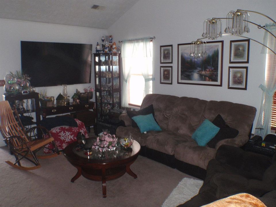 1st image of 104 Wood Glenn Way