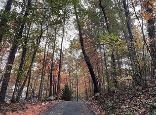 722 Jamestown Rd, Rocky Mount, VA 24151