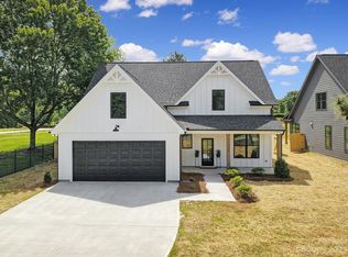 11356 Timber Ridge Rd, Charlotte, NC 28213