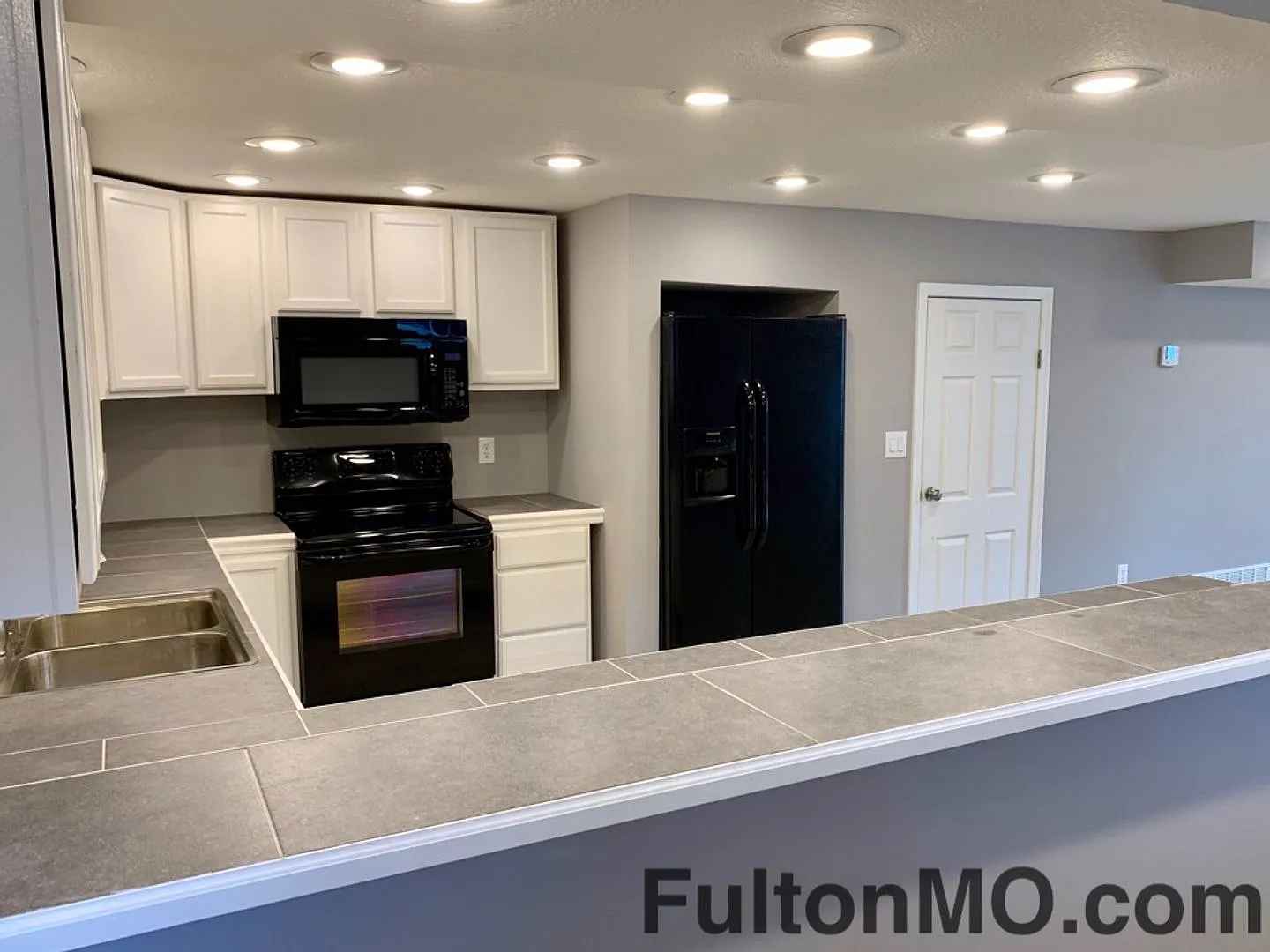 101 East 10th Street Apartment 3 Fulton, MO 65251 — Photo 1