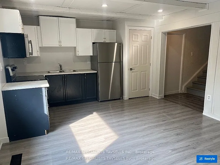 2 McKenzie St #2 — Photo 9