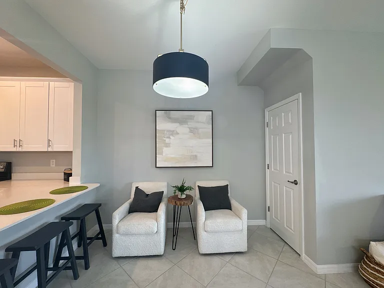 2800 Blossom Way — Photo 7