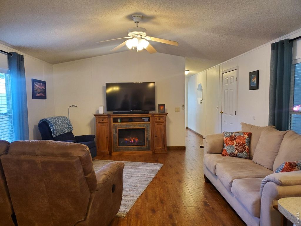 1468 Sylmar Pl #39