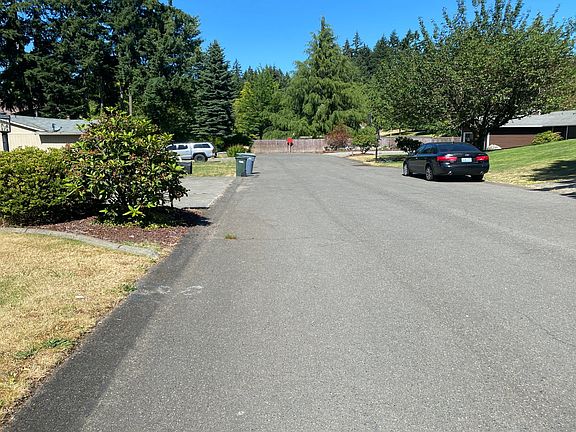 4th image of 12706 126th Avenue Ct E