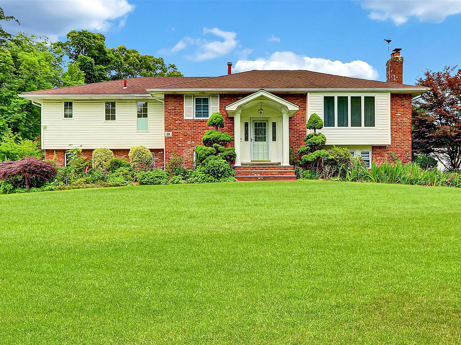 18 Pashen Place, Dix Hills, NY 11746 | Zillow