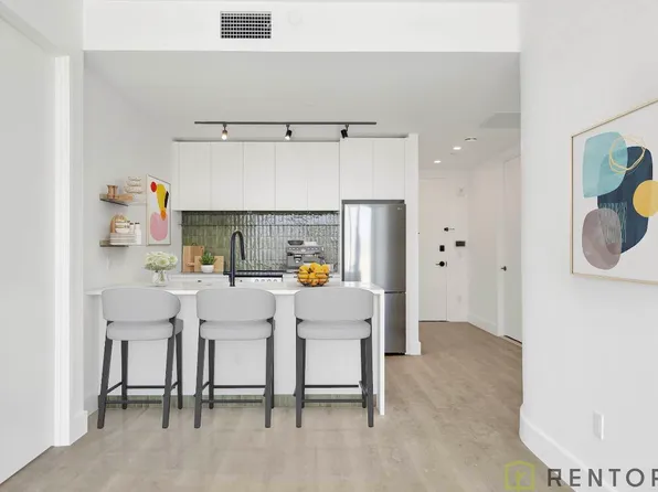 60 Cedar Street image 2 of 24