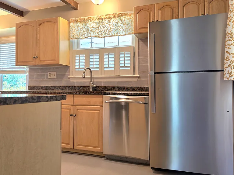 6602 Huntsman Blvd — Photo 6