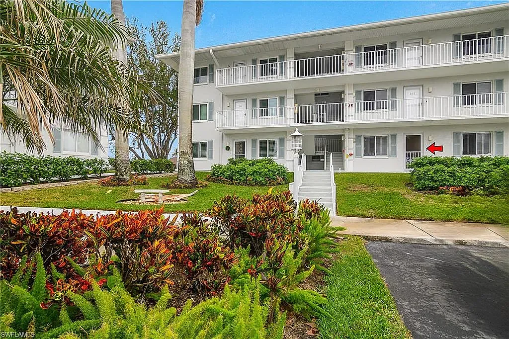 3 bed, 1248 sqft, $11,000 — Photo 2