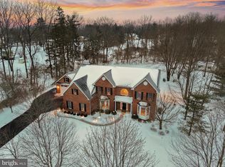 301 Brookside Ct, Chalfont, PA 18914