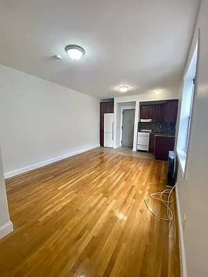 Rented by Hagstrom Management Inc | media 13