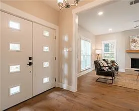 1509 Bay Hill Dr — Photo 2