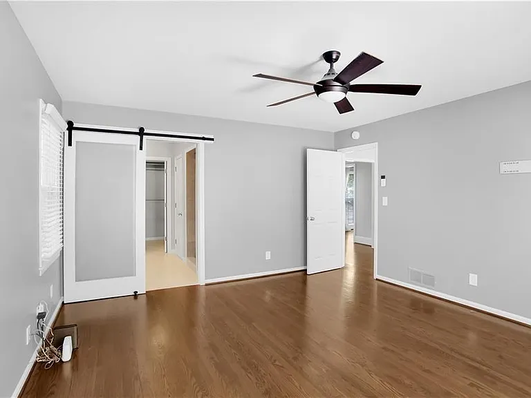 455 Persimmon Ln — Photo 14