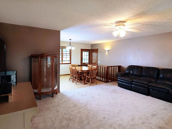 4th image of 516 Hart Ave