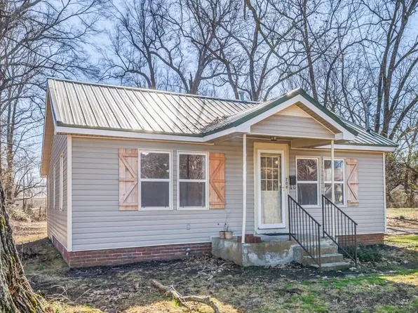 704 Gay St, Brownsville, TN 38012
