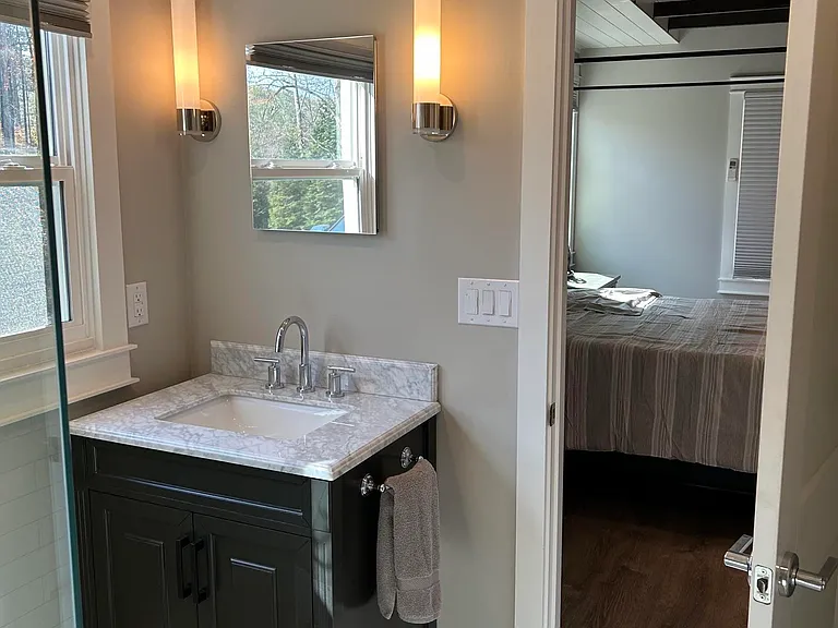 652 Ivy Hl — Photo 16