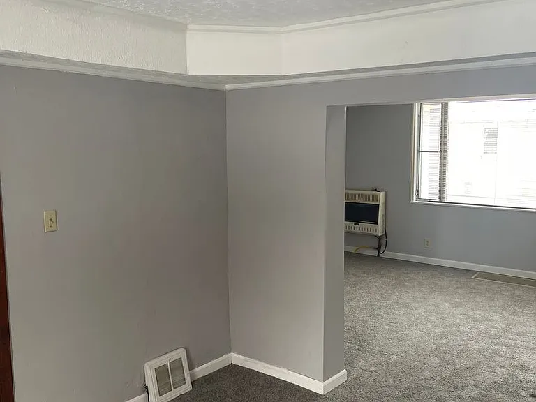 1345 Kellogg Ave — Photo 10