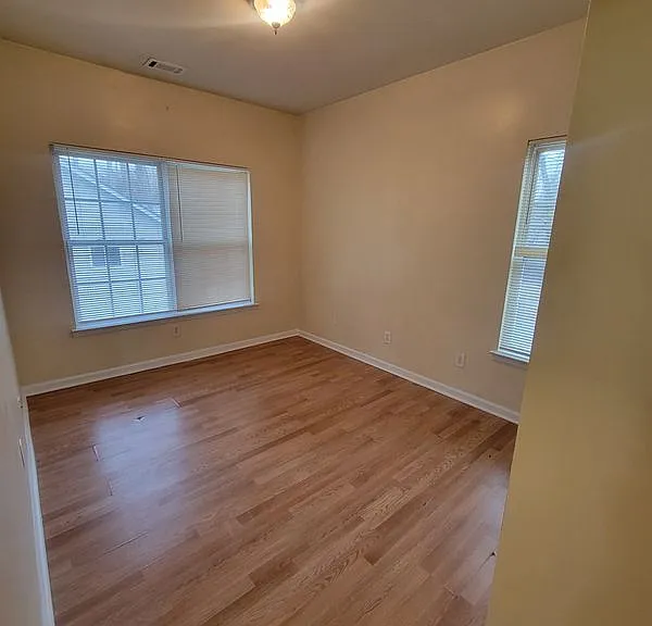 2069 Detroit Ave NW — Photo 15
